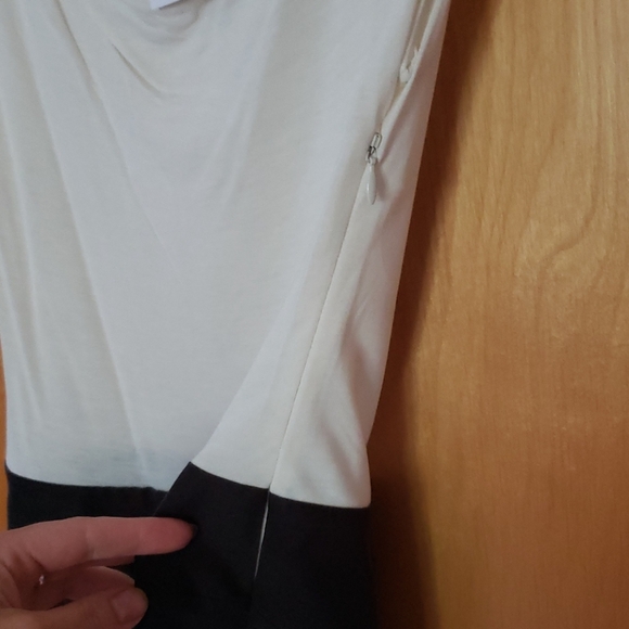 Dress - Picture 5 of 8